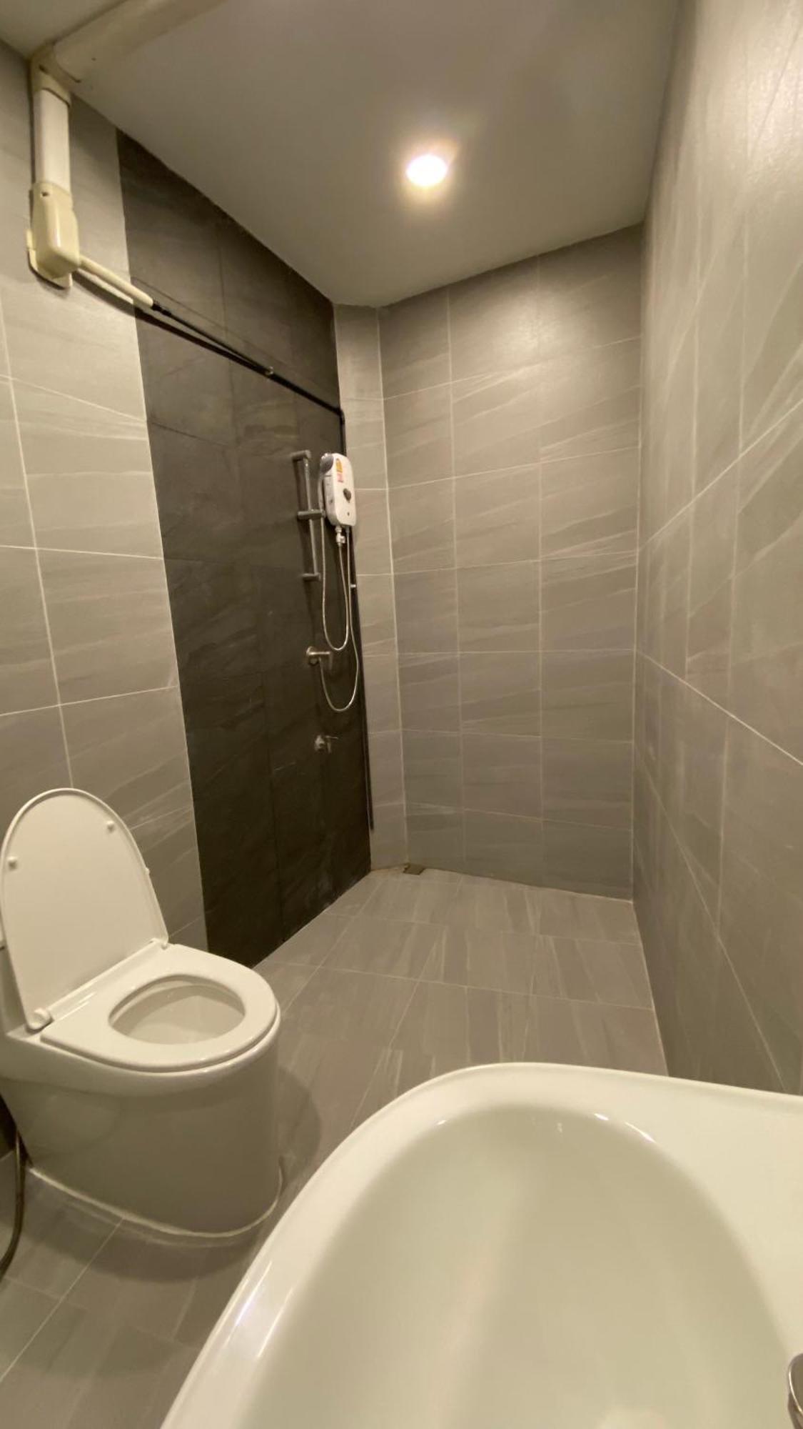 Hidden Dragon X Yaowarat Road Apartment Bangkok Luaran gambar