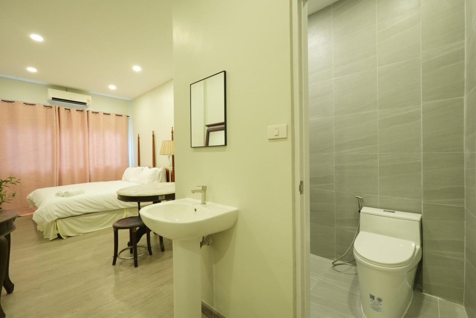 Hidden Dragon X Yaowarat Road Apartment Bangkok Luaran gambar