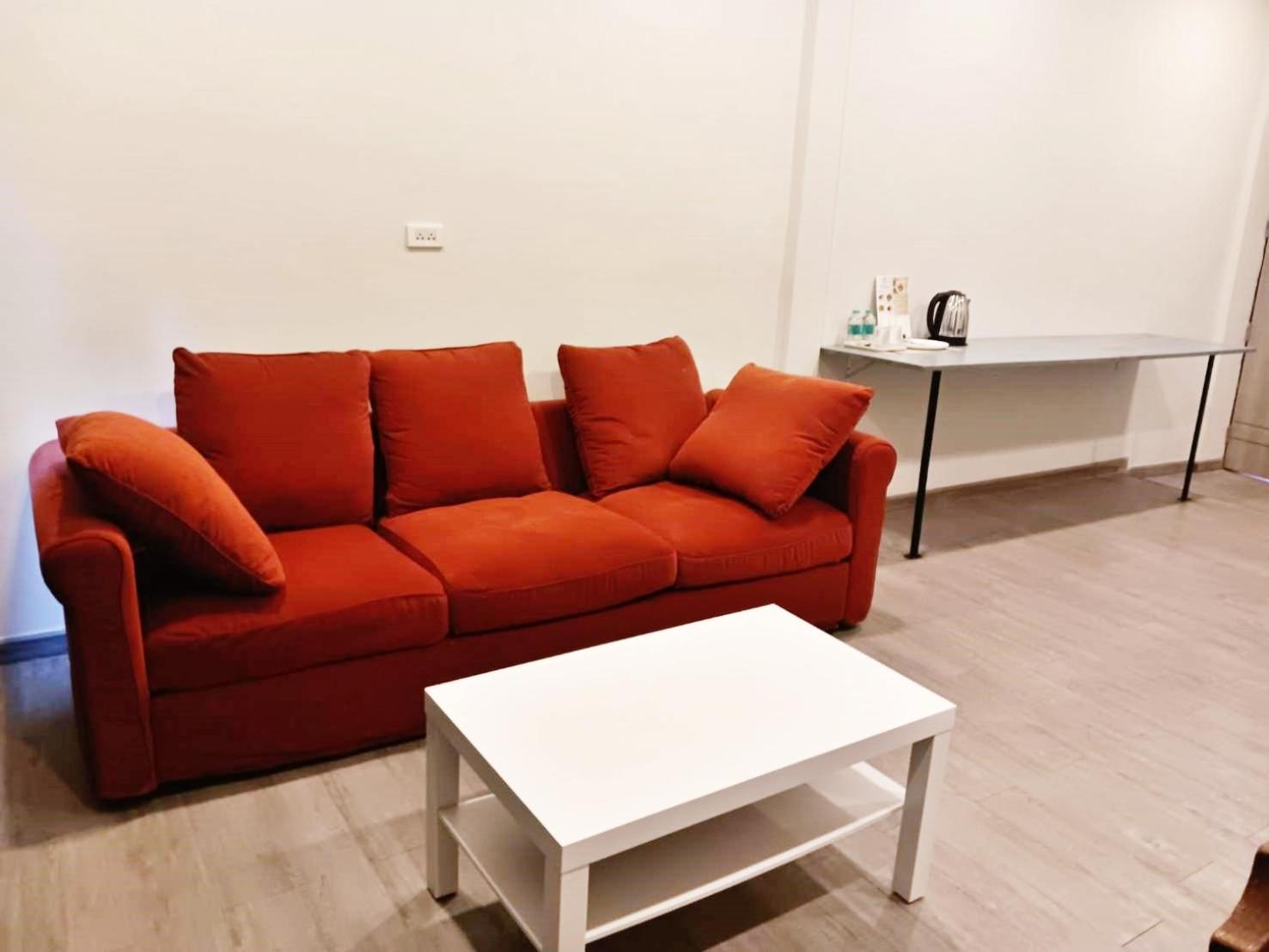 Hidden Dragon X Yaowarat Road Apartment Bangkok Luaran gambar