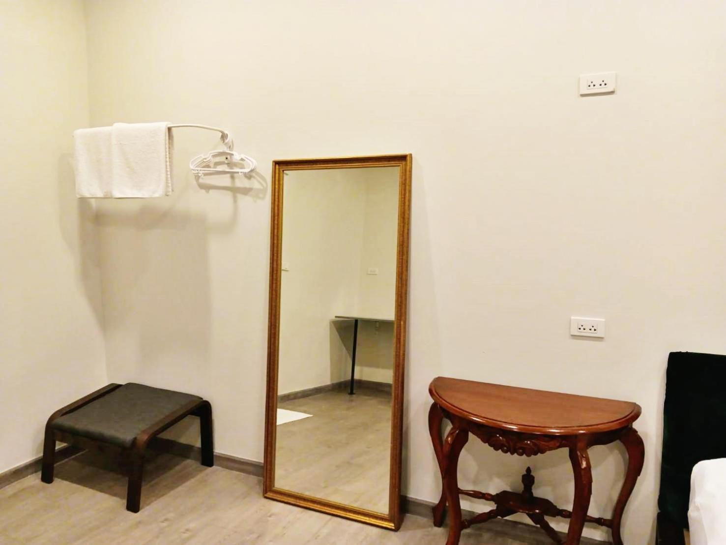 Hidden Dragon X Yaowarat Road Apartment Bangkok Luaran gambar